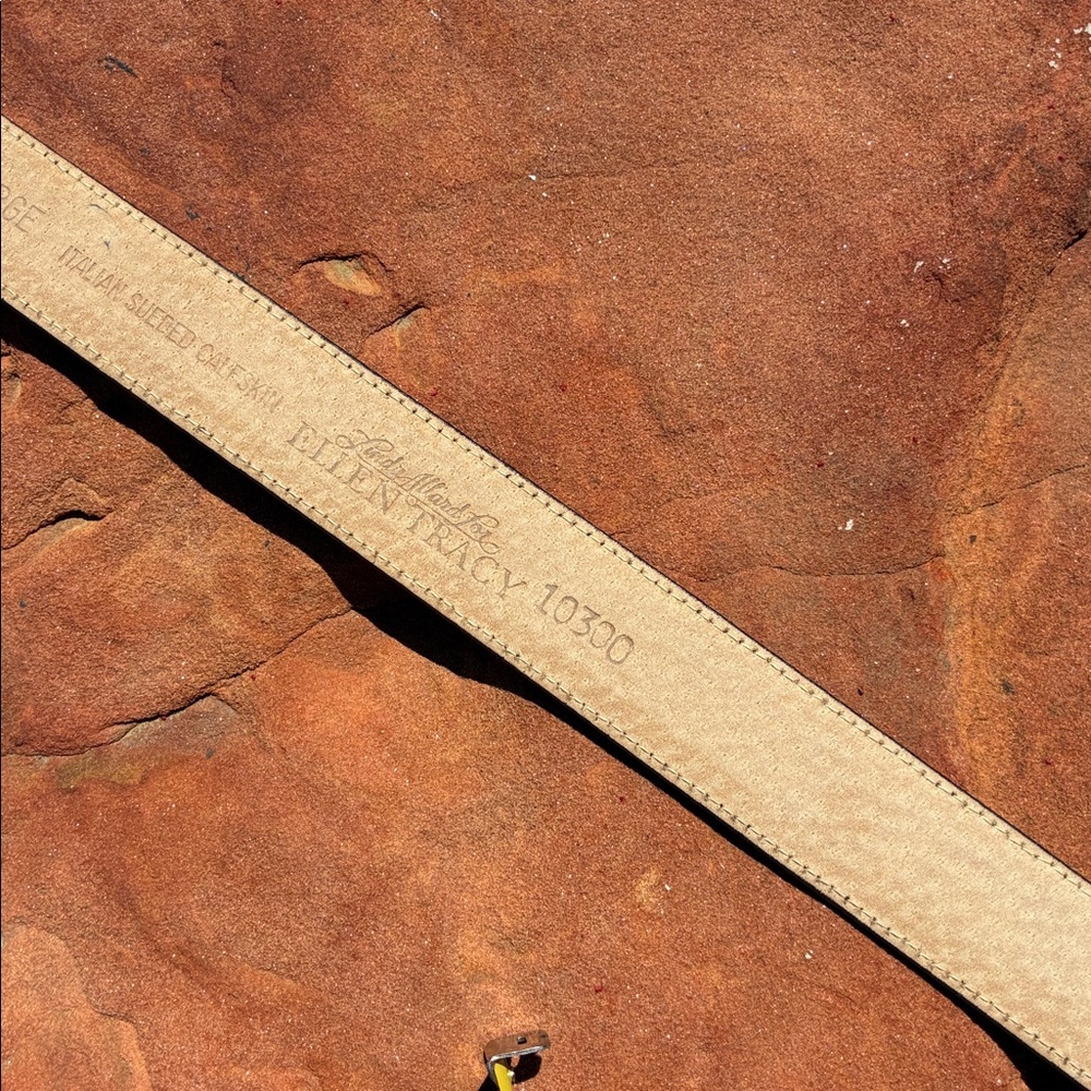 Ellen Tracy Black Leather Belt with Gold Buckle L - Picture 5 of 14